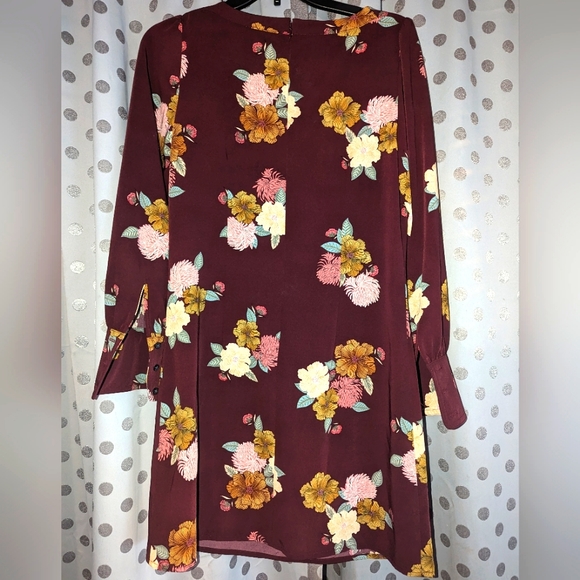 Floral Blouson Shift Dress - Picture 3 of 11